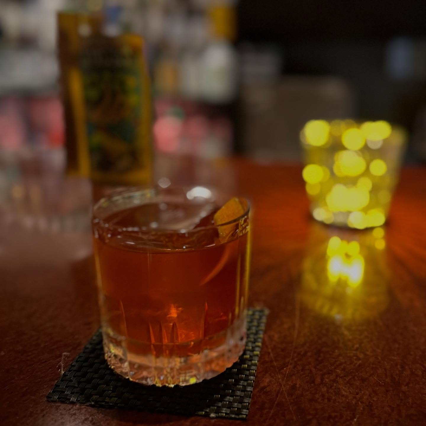 ビターカシスネグローニ